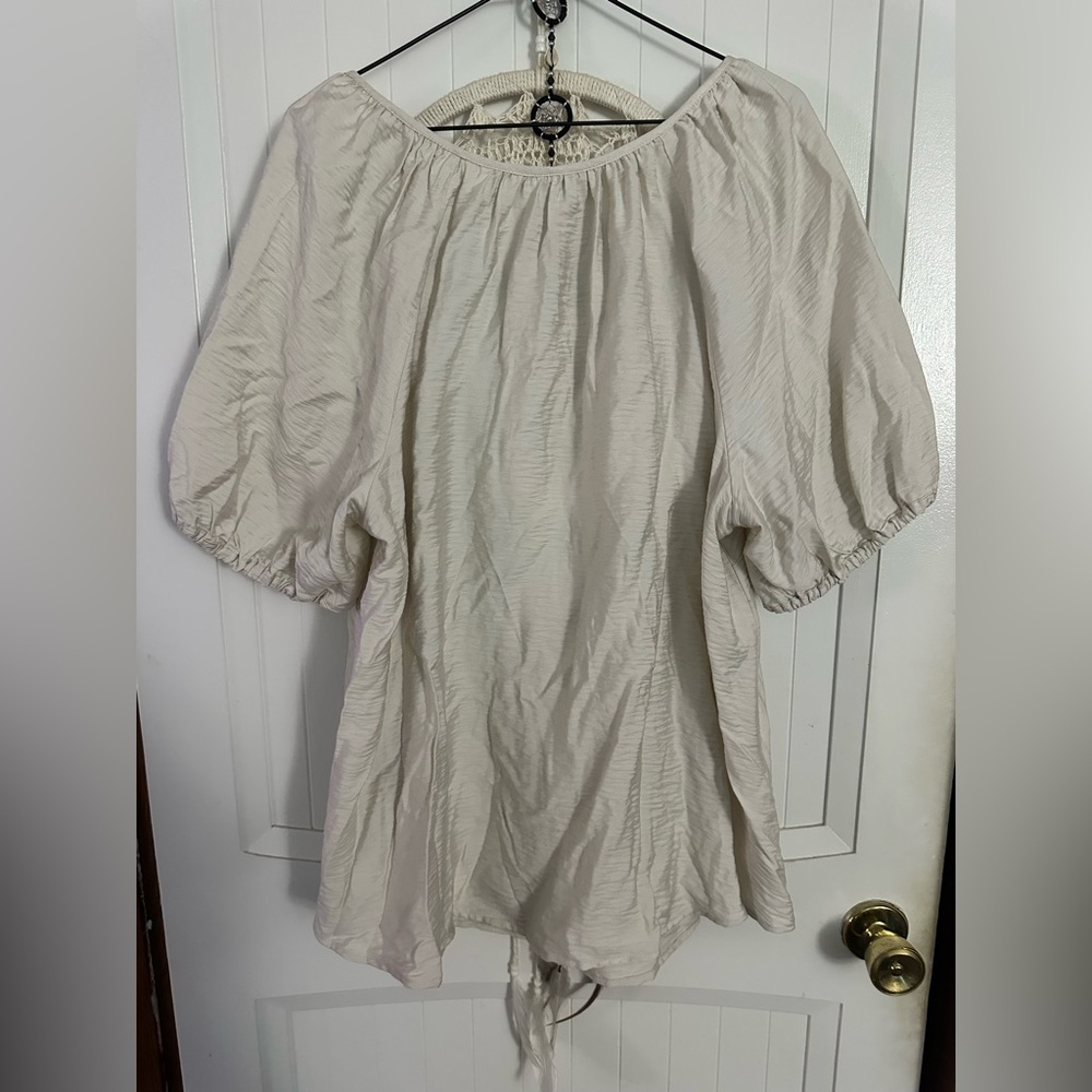 NWT Plus Size Top - 1X - Picture 7 of 7